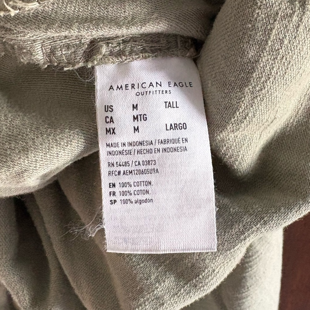 American Eagle Smocked Cinched-Waist Green Jumpsuit size Medium Tall - Picture 8 of 9